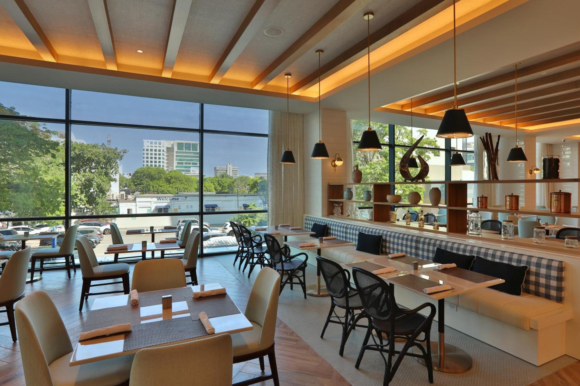 Courtyard By Marriott Santo Domingo Piantini Hotel Eksteriør billede