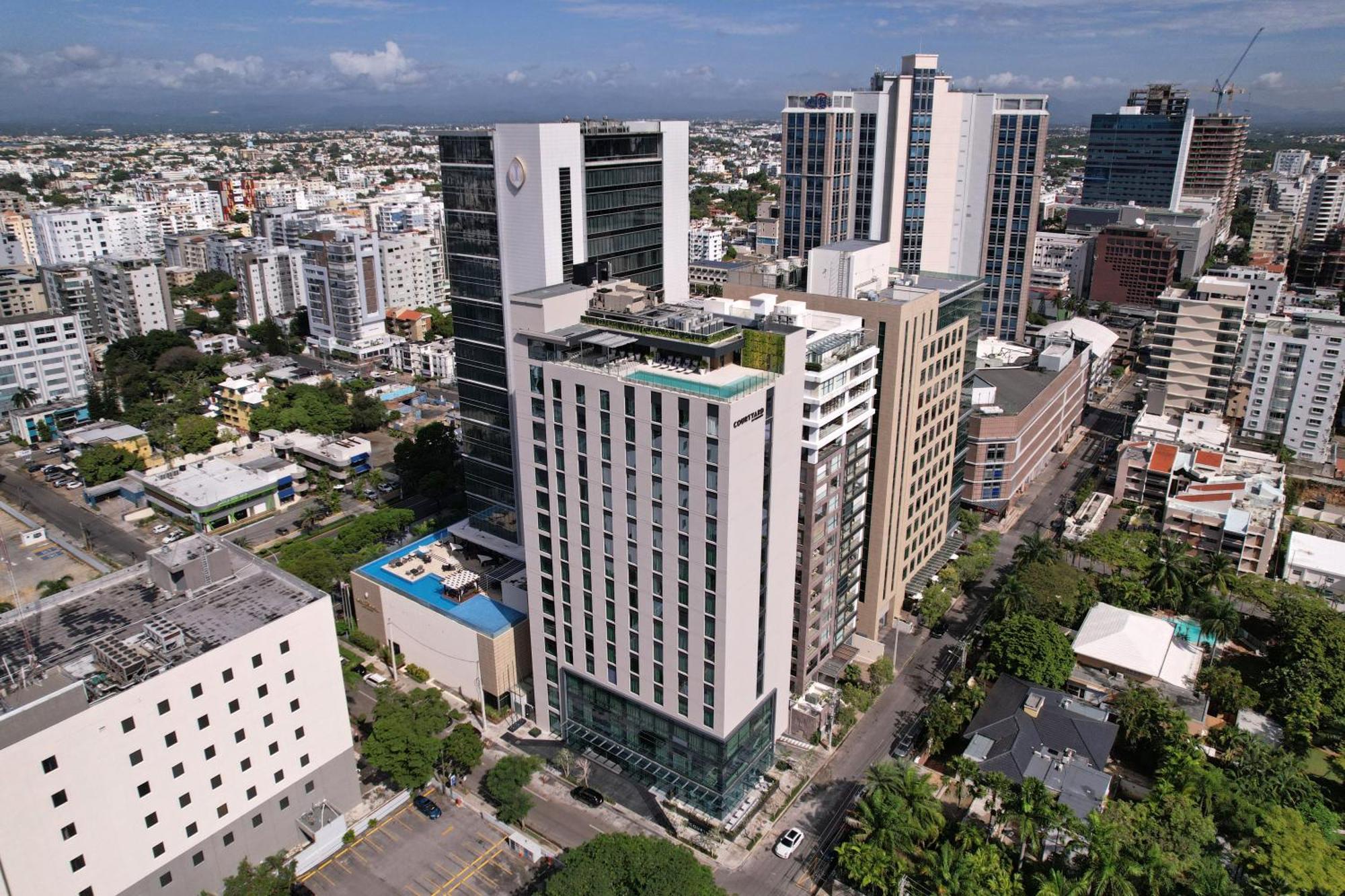 Courtyard By Marriott Santo Domingo Piantini Hotel Eksteriør billede